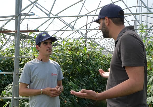 conocenos-04-600×420